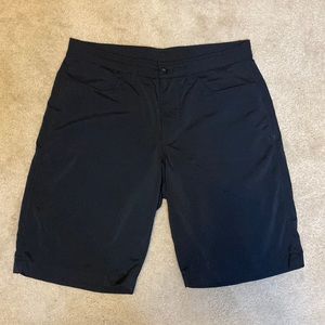 Under Armour Heat Gear Loose Black Shorts